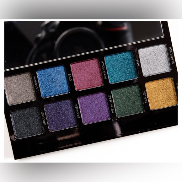 Urban Decay Heavy Metals Palette. - Picture 8 of 16